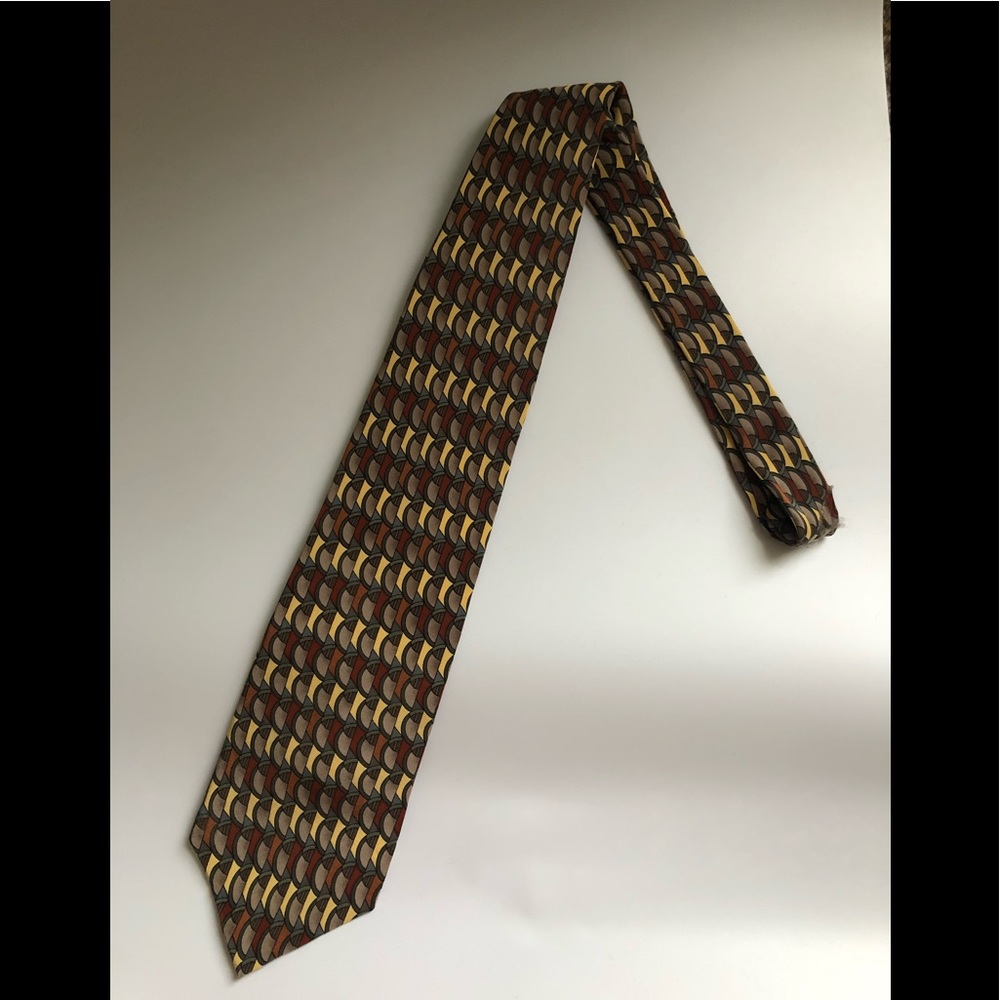 Vintage Jerry Garcia neck tie curves & lines
